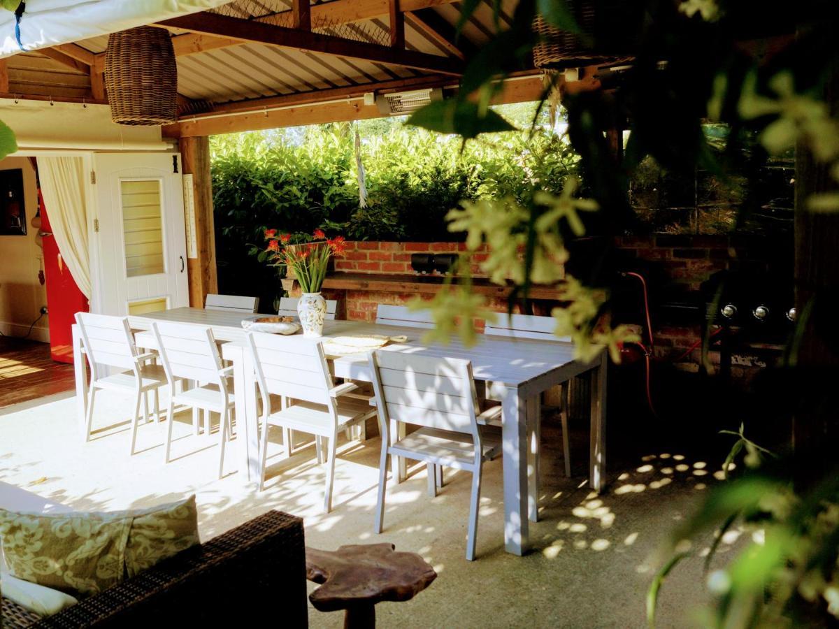 The Walnut, Meopham - A Private Retreat Rural Location Vila Exterior foto